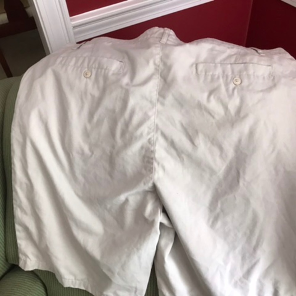Men’s dress khaki shorts, size 44